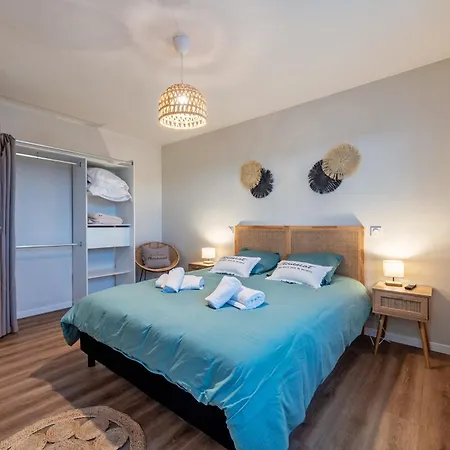 Holiday home Du Menhir 300m A Pied